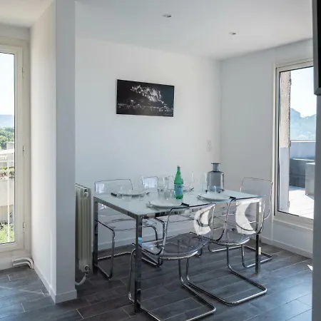 Le Vallat Vue Terrasse Privative Jacuzzi Barbecue Calanques